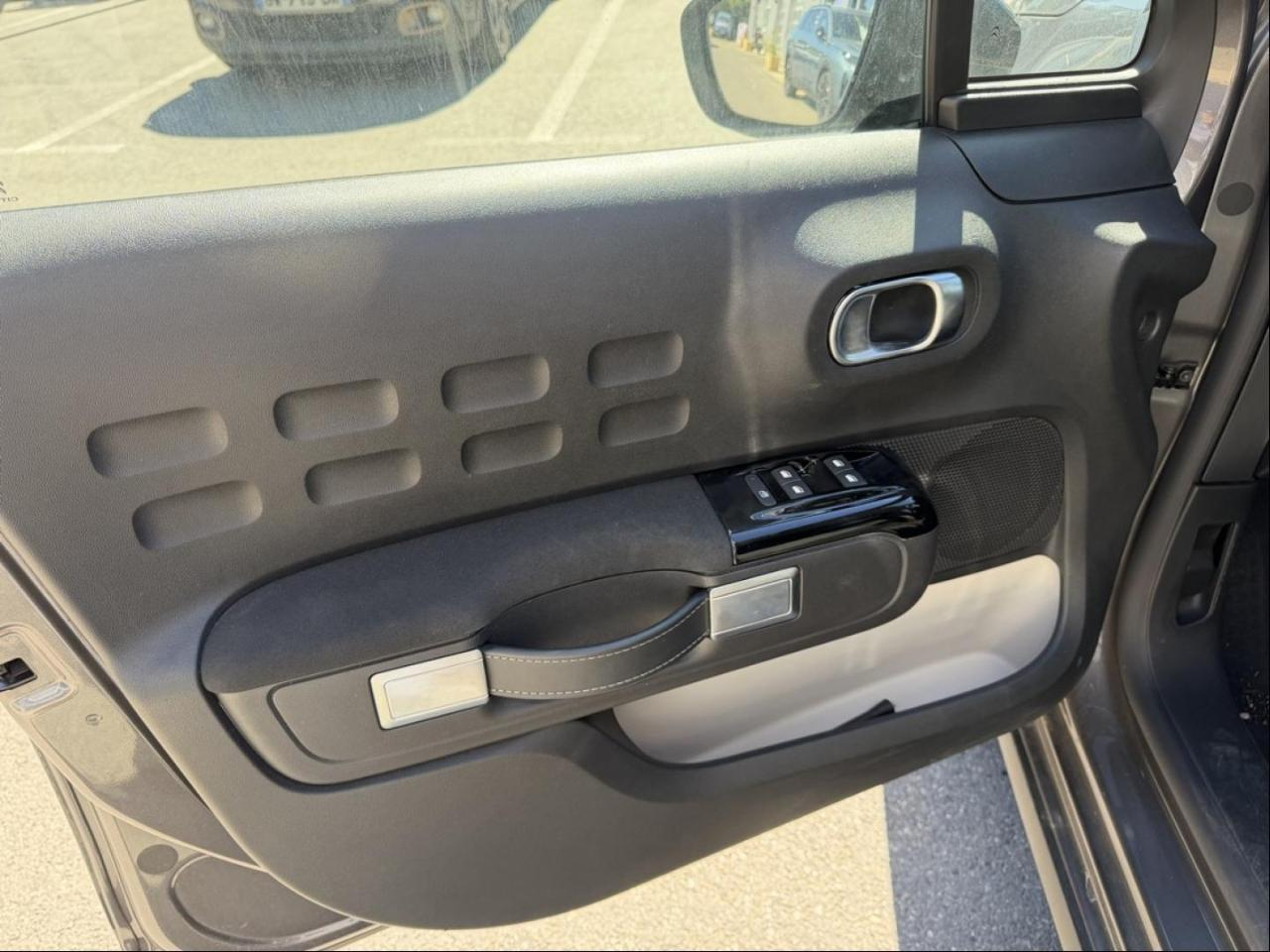 Citroën C3 1.2 puretech 110ch s&s shine 120-123g — photo 9