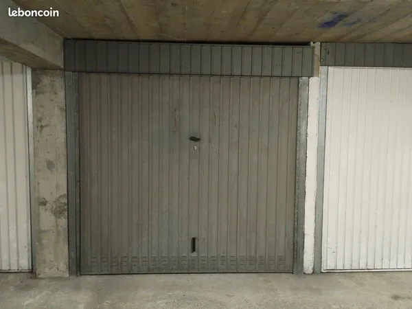 Garage/box à louer