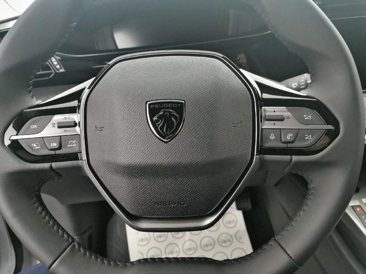 Peugeot 308 hybrid 145 e-dcs6 allure — photo 28