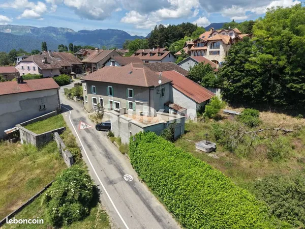Maison de village 7 pièces 200 m²