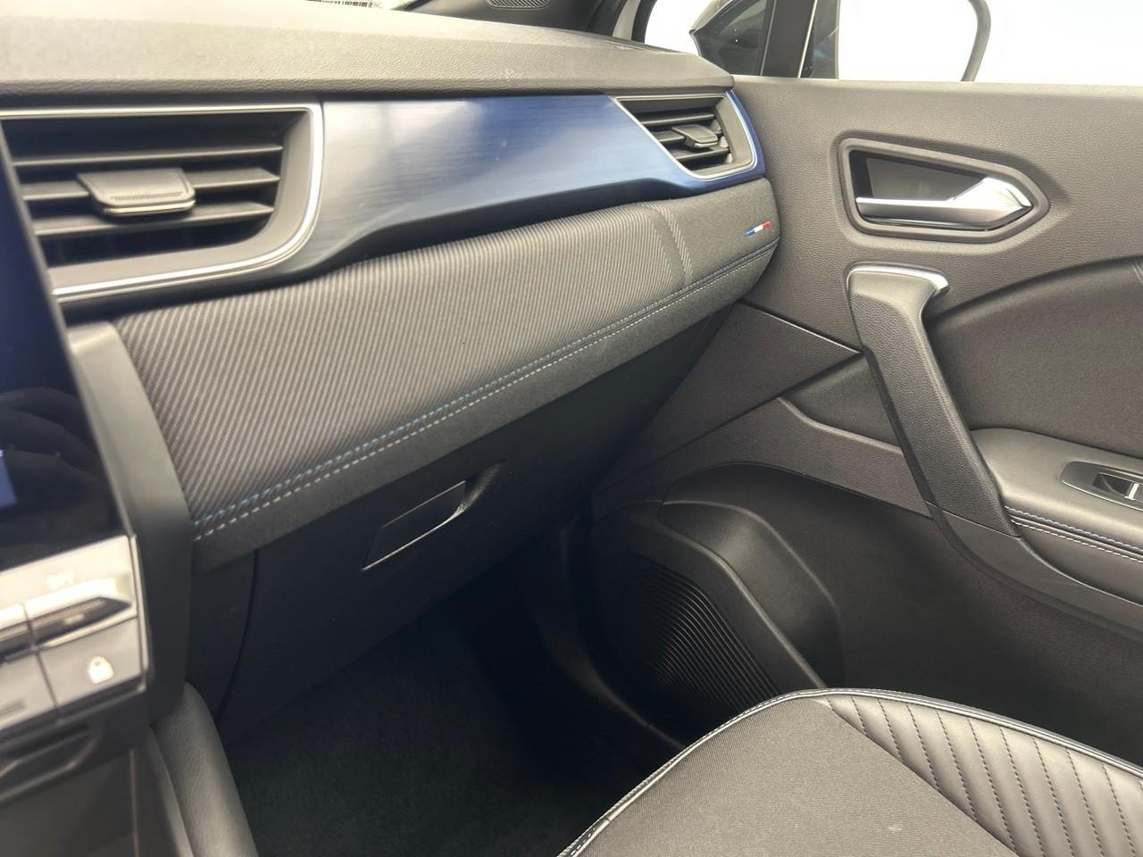 Renault Captur e-tech full hybrid 145 ch esprit alpine — photo 28