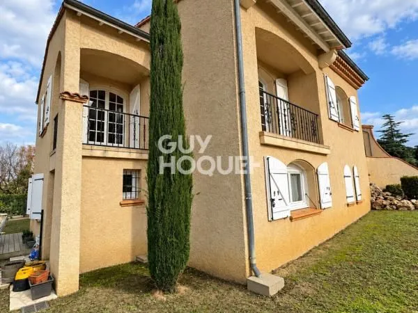 Maison 8 pièces 260 m²