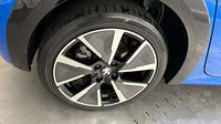 Peugeot 208 e-208 136ch GT — photo 22