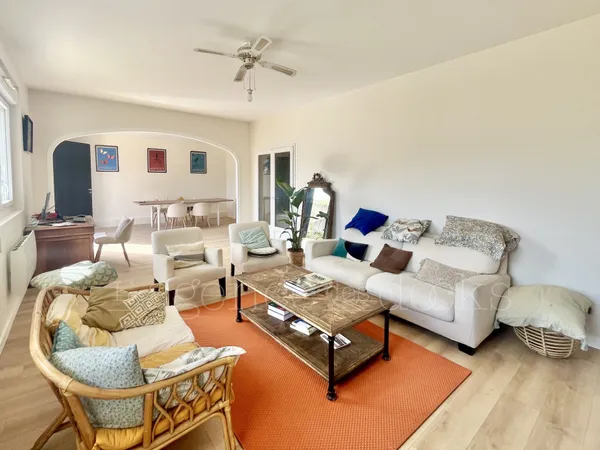 BORDEAUX / LE BOUSCAT - IMPECCABLE T3 108m2 AVEC TERRASSE