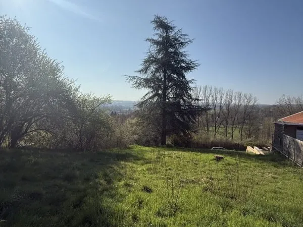 Terrain 8297m2 - Cessieu