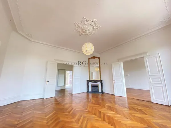 Bureaux 257 m²