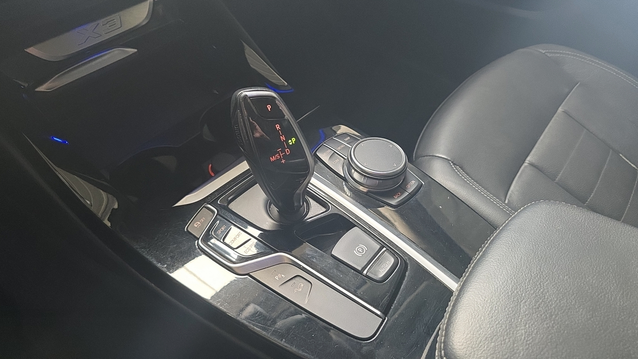 BMW X3 xDrive 20i 184ch BVA8 — photo 19