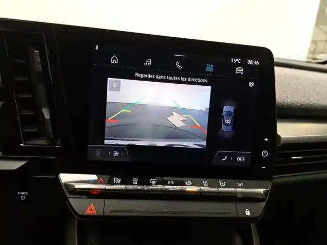 Renault Megane e-tech ev60 220 ch super charge — photo 38