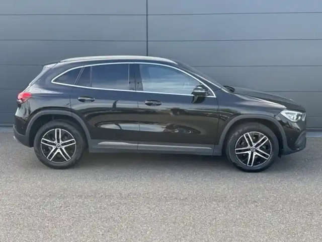 Mercedes Gla 200 d progressive line — photo 6