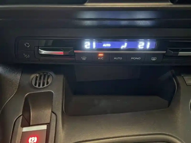 Citroën Berlingo diesel 100 ch m manuelle — photo 19