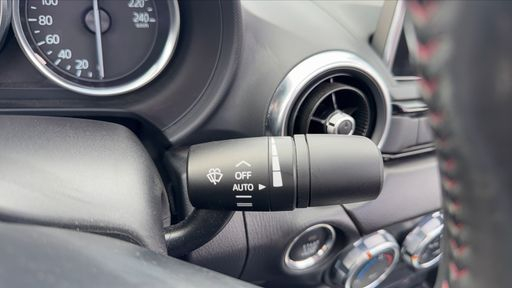 Mazda MX5 2.0 Skyactiv-G 160 - Sport Line – 2017 – 36725 km – Essence – Boîte Manuelle — photo 15