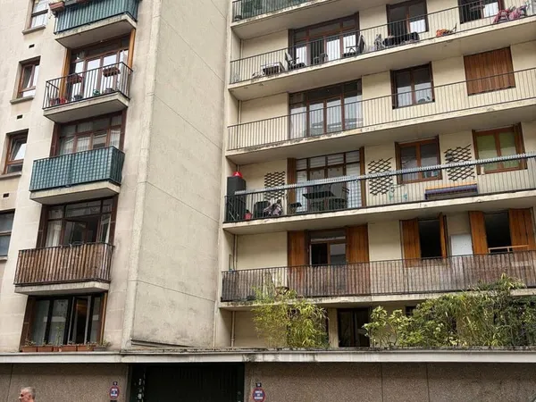 Parking 14 m²