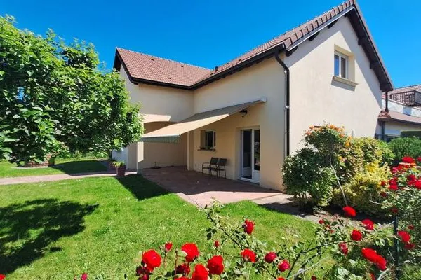 Maison 12 pièces 474 m²