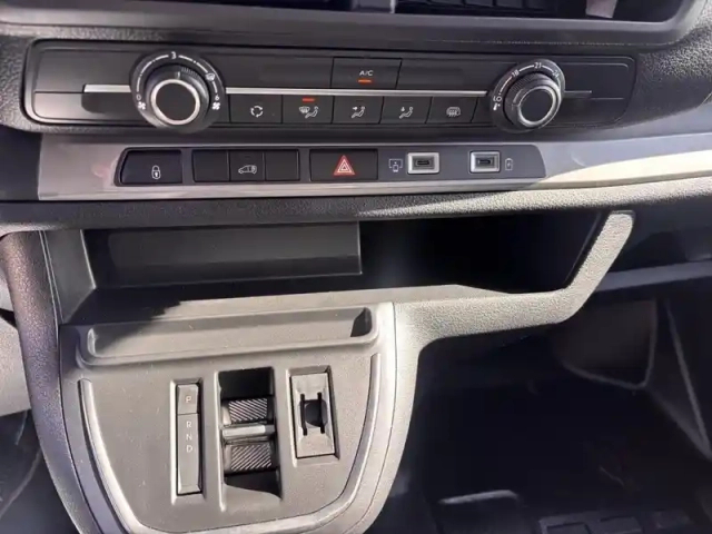 Fiat Scudo fg m 2.2 diesel 150ch pack premium connect automatique — photo 14