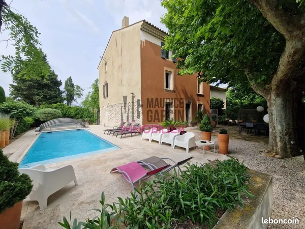 Maison de ville 6 pièces 180 m²