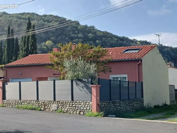 Villa 4 pièces 147 m²