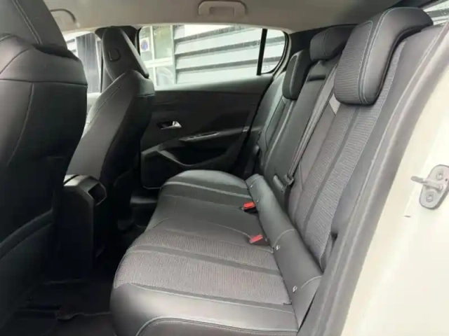 Peugeot 308 1.2 puretech 130ch s&amp;s active pack — photo 9