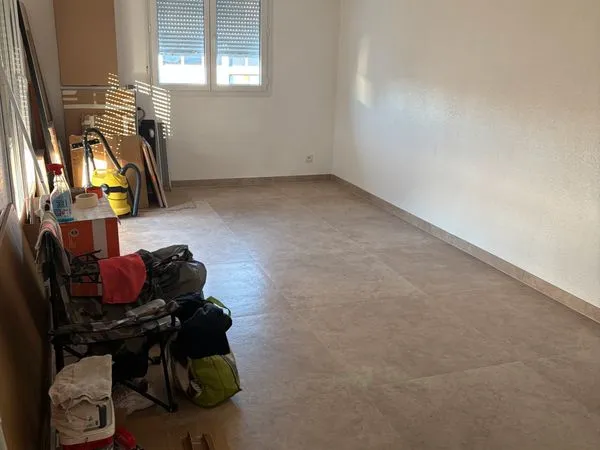 Loue appartement 3 pièces refait à neuf Koenigshoffen
