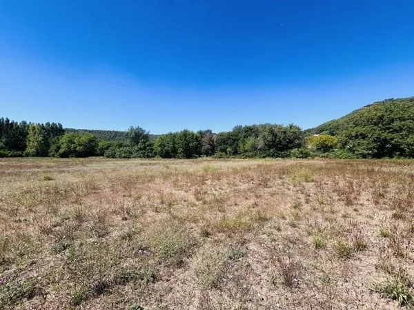 Terrain 1020 m²