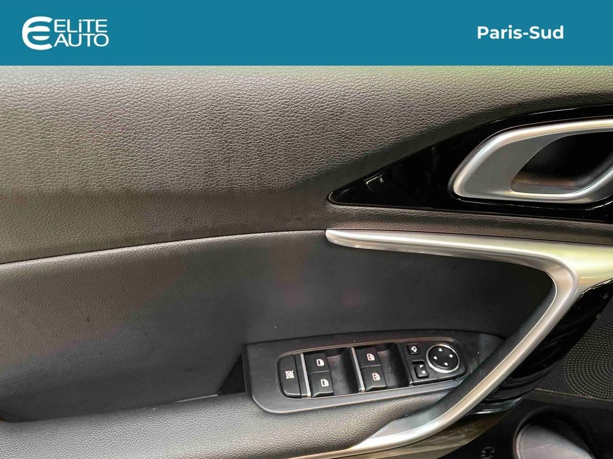 KIA CEED SW 1.6 CRDi 136 ch MHEV DCT7 — photo 18