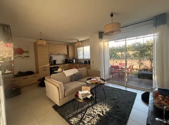 T2 meublé - rez de jardin - 45 m2 -