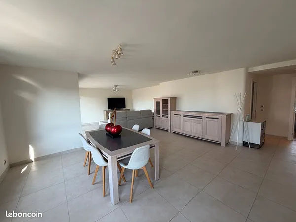 Appartement 4 pièces 147 m²