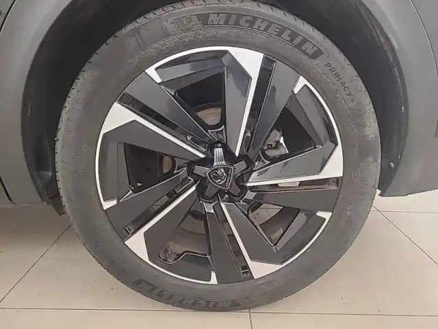 Peugeot 408 puretech 130 ch s&amp;s eat8 — photo 13
