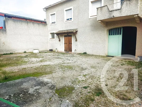 Appartement 8 pièces 230 m²
