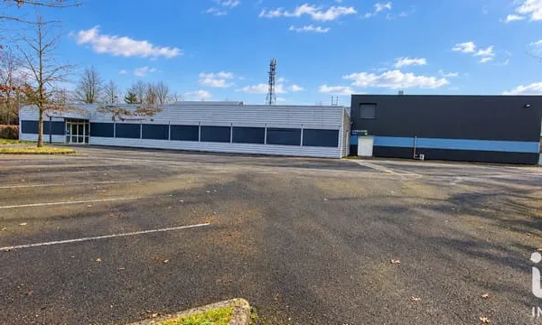 Local commercial 1 pièce 1500 m²