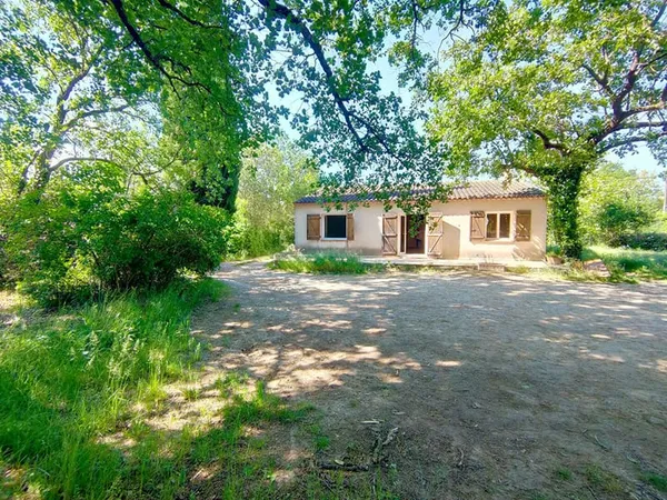 NEOULES maison à vendre de 106m² avec dépendances