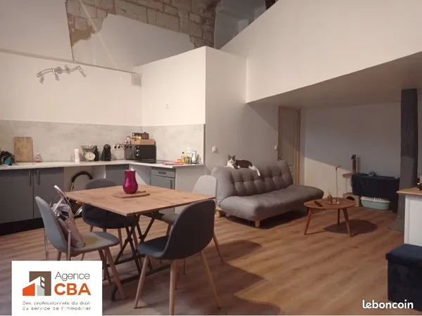 Appartement T1 Bis Type Loft au RDC Centre-ville de LECTOURE