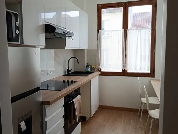 Studio meuble 24m2 Alfortville - 800 CC