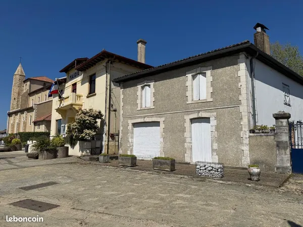 Ensemble immobilier de caractère - Maison de maître + T3 + studio - Hyper-centre, jardin 882 m²