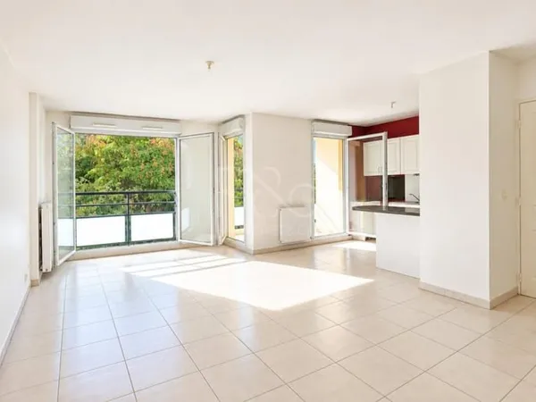 Appartement T3 de 71m² - Bron