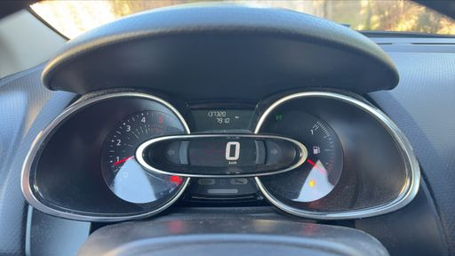 Renault Clio Estate 1.5 dCi 90 Energy - Business – 2016 – 137700 km – Diesel – Boîte Manuelle — photo 16