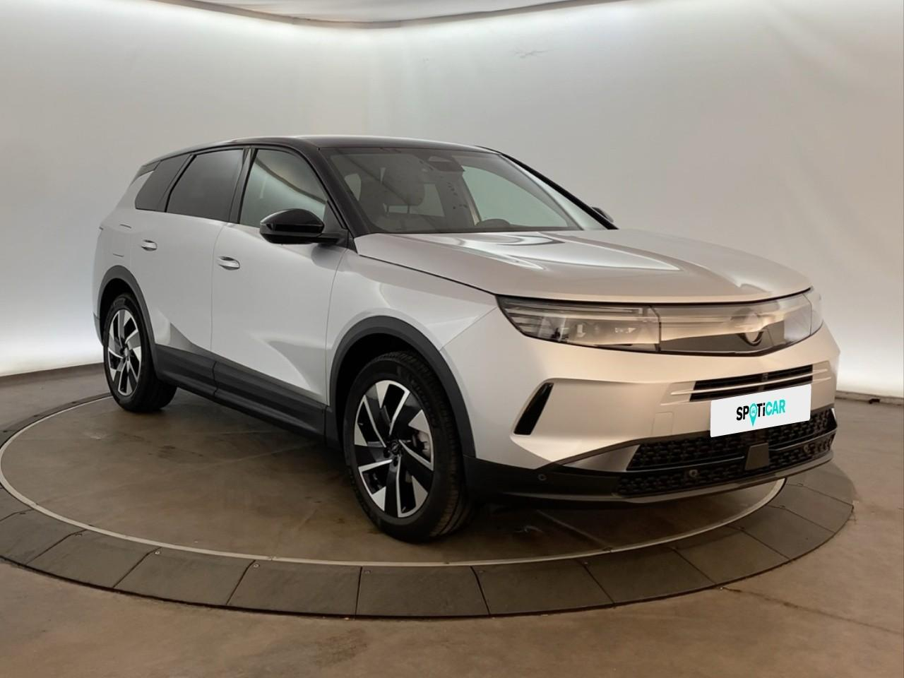 Opel Grandland 1.2 turbo hybrid 136 ch e-dct6 gs — photo 3