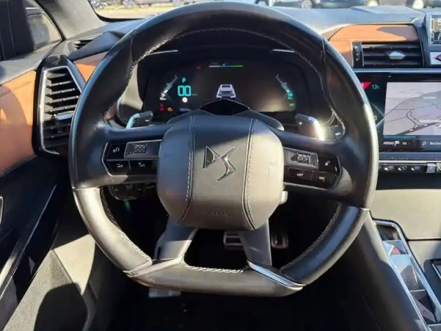 Ds Ds 7 ds7 crossback hybride 300 e-tense eat8 4x4 — photo 9