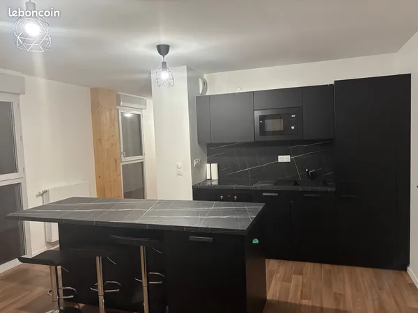 T2 meublé 53 m² - Terrasse 14 m² - Dernier étage - Parking couvert et sécurisé - Saint-Herblain