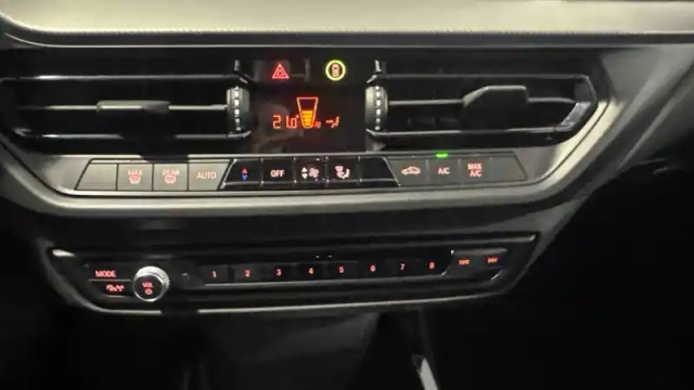 Bmw Serie 1 118d 150 ch bva8 — photo 22