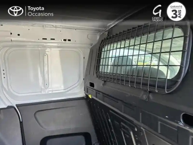 Toyota Proace city medium 100 d-4d business rc22 — photo 7