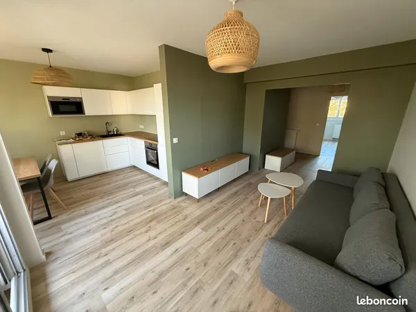 Appartement meublé de 65 m2 à louer - Hypercentre Meyzieu (69330)