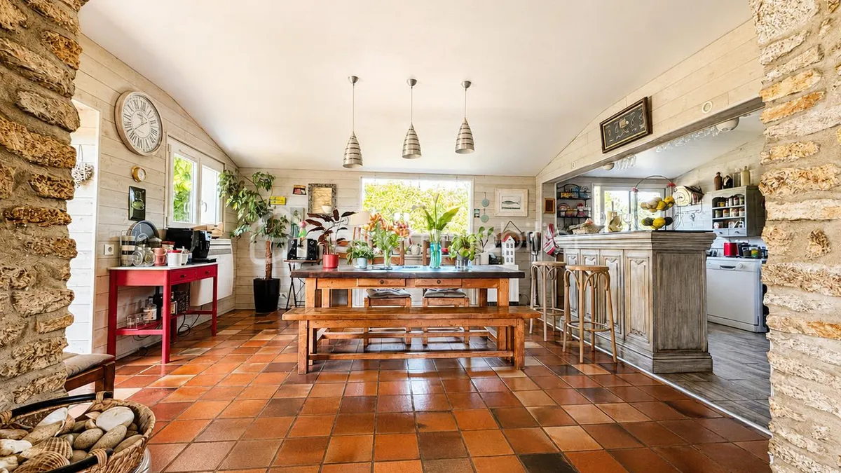 Photo 4