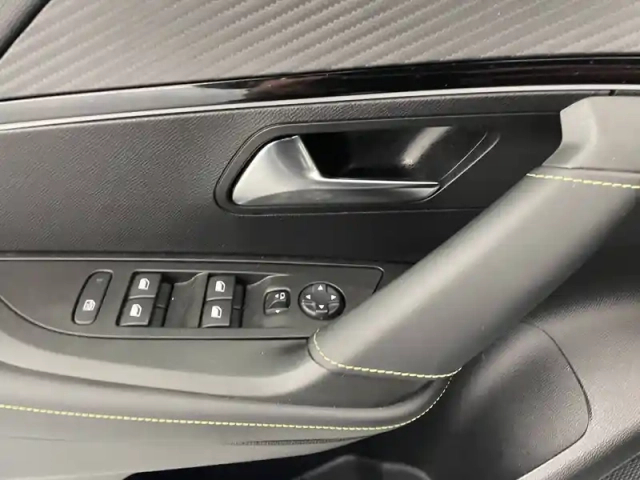 Peugeot 2008 puretech 130 s&amp;s eat8 — photo 64