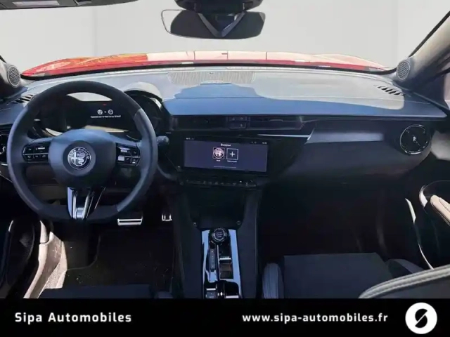 Alfa Romeo Junior elettrica 280 ch — photo 13