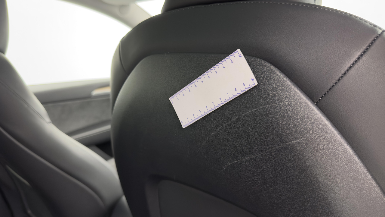 Tesla MODEL Y Standard RWD — photo 36