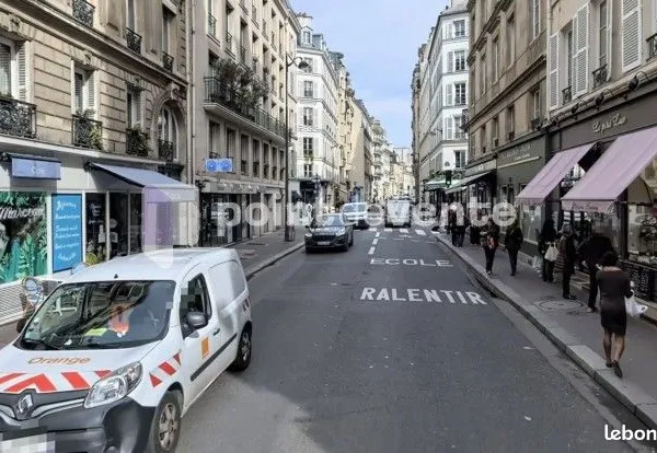Commerce beauté/coiffure 39 m²