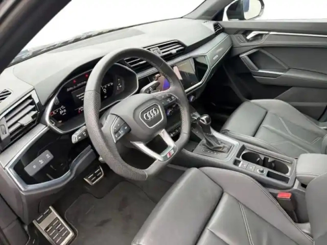 Audi Q3 35 tfsi 150 ch s tronic 7 s line plus — photo 20