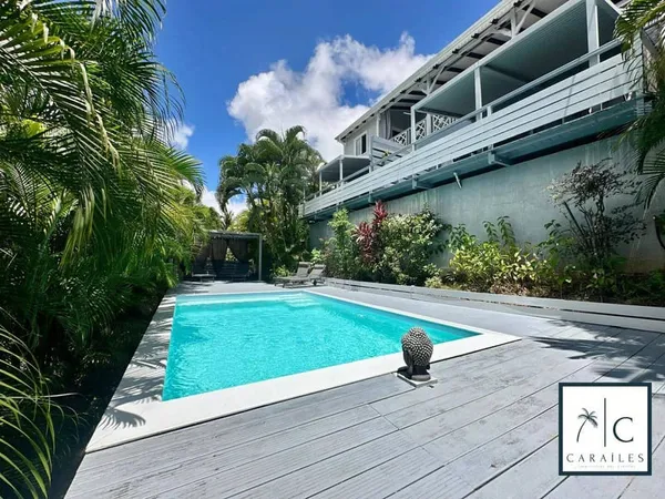 Villa 8 pièces 183 m²