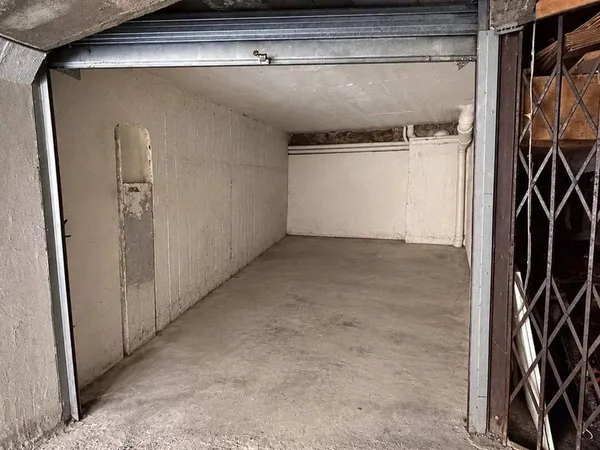 Parking 11 m²