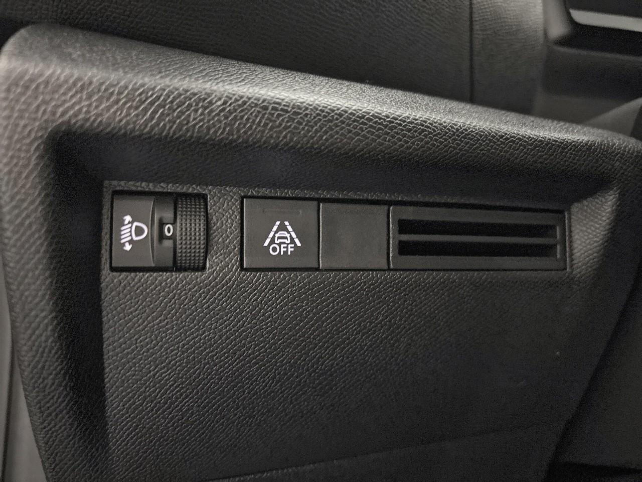 Citroën C4 hybride 136 e-dcs6 plus — photo 18